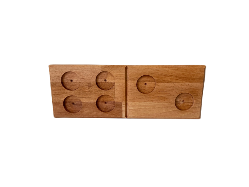 Svícen Domino
